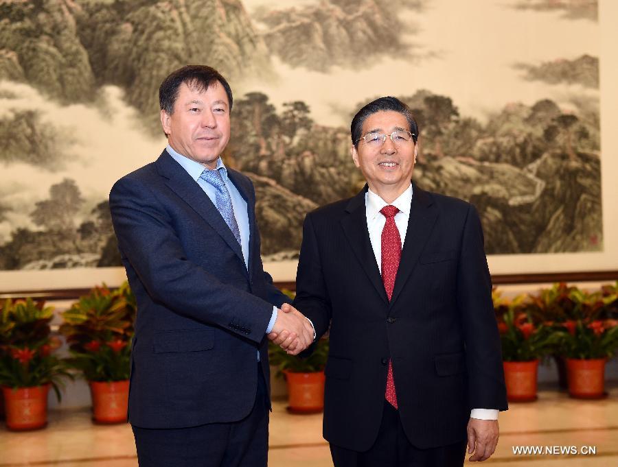 الصين وطاجيكستان تتعهدان بتعزيز التعاون الامني
