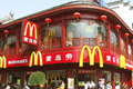 ماكدونالدز تسرع من عملية التأقلم مع السوق الصينية