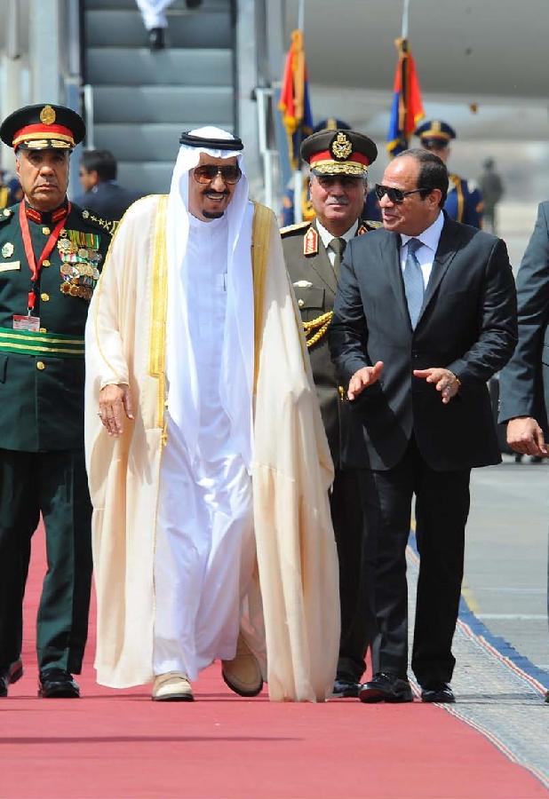 تقرير إخباري: الملك سلمان يتسلم دكتوراة فخرية في ختام زيارة لمصر حققت 