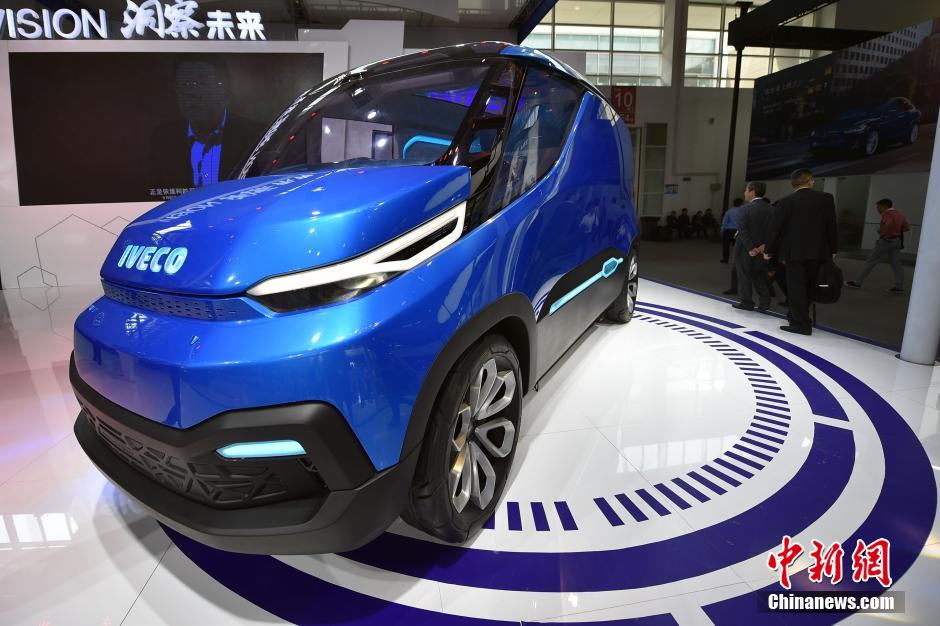 معرض بكين الدولي للسيارات يصدر لأول مرة مئات من السيارات الجديدة في العالم