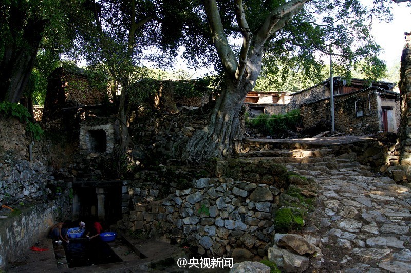 الكشف عن قرية الأحافير العريقة فى الصين