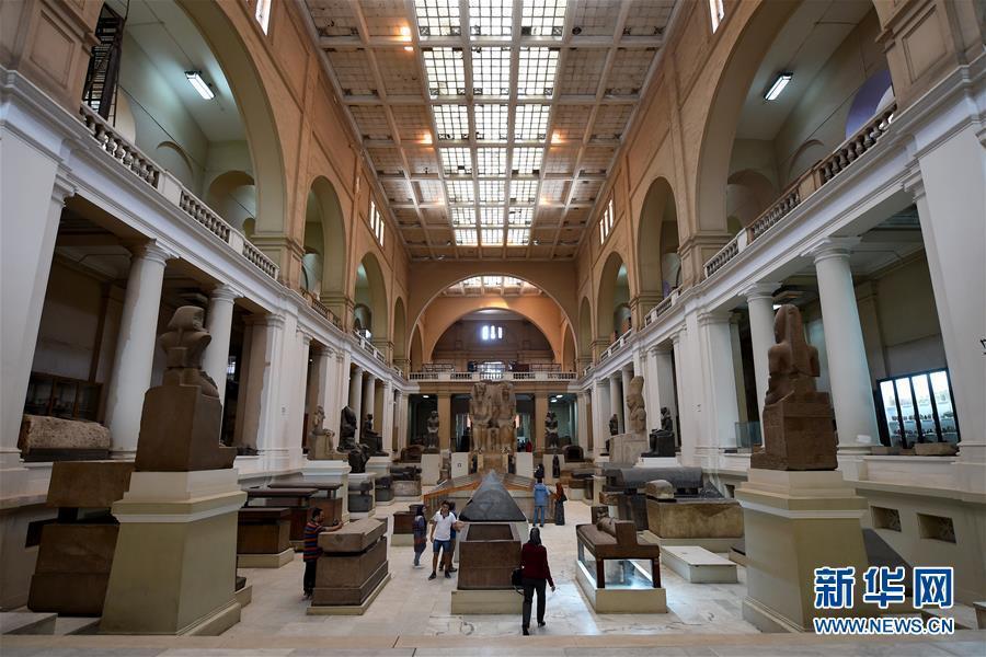 زيارة المتحف الوطني المصري
