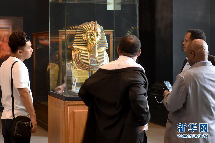 زيارة المتحف الوطني المصري