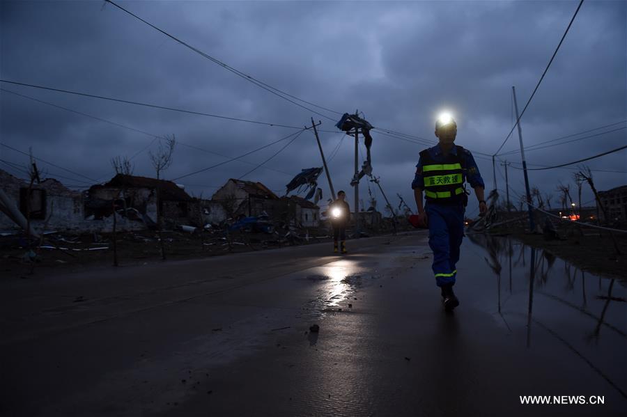 مصرع 78 شخصا وإصابة 500 شخص خلال الطقس السيء فى الصين