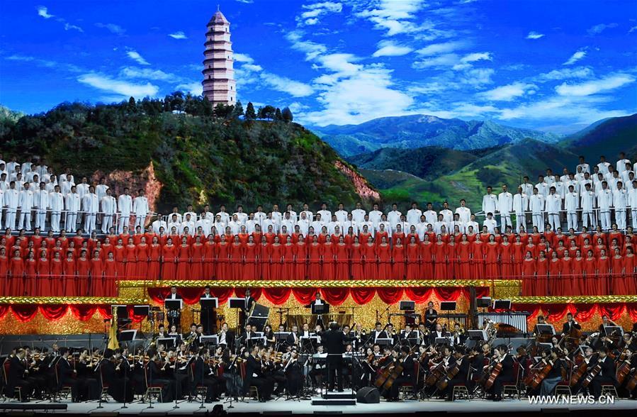 اقامة حفلة موسيقية للذكرى ال95 لتأسيس الحزب الشيوعي الصيني في بكين