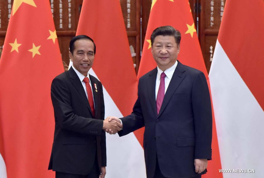 الصين وإندونيسيا تعتزمان تعميق التعاون في التجارة والمالية
