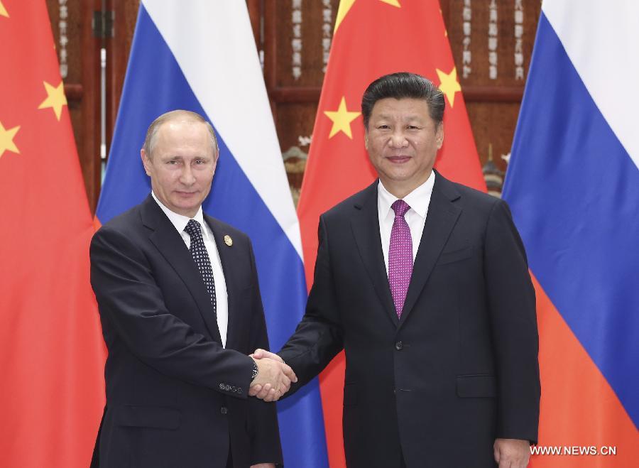 الرئيس الصيني يجتمع مع نظيره الروسي