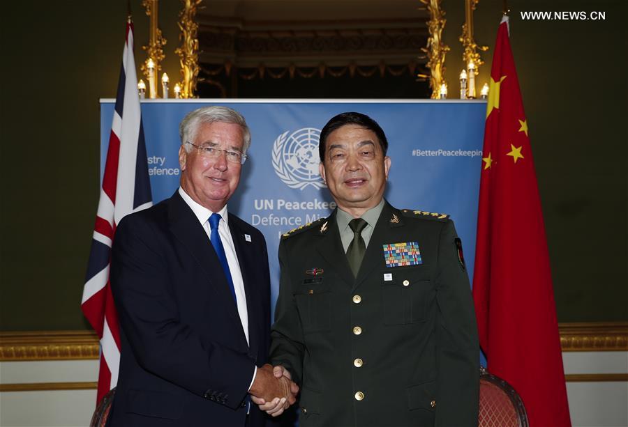 الصين وبريطانيا تتعهدان بتعميق التبادلات العسكرية والثقة المتبادلة