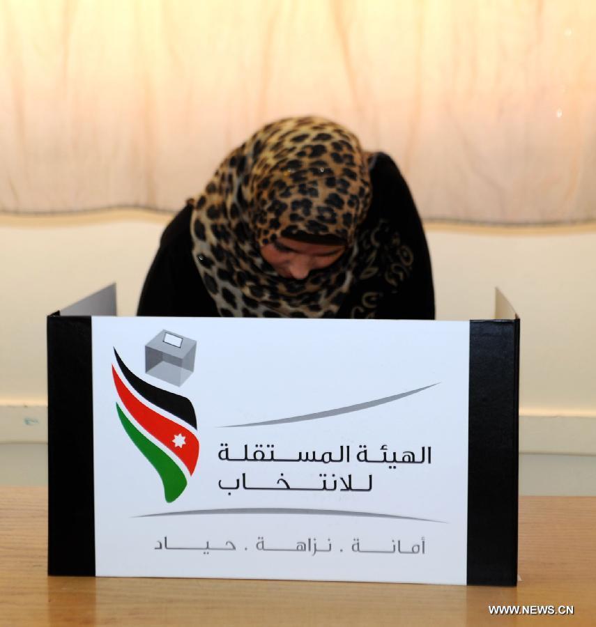 تقرير إخباري: الحكومة الأردنية وفرت اجراءات سهلة للانتخابات للخروج من الصورة النمطية لدى المواطنين