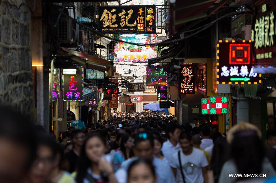 ماكاو تشهد زيارات السائحين خلال عطلة العيد الوطني