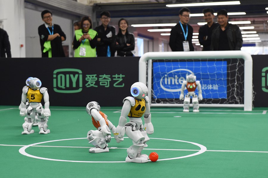 افتتاح المؤتمر العالمي للروبوتات عام 2016 في بكين