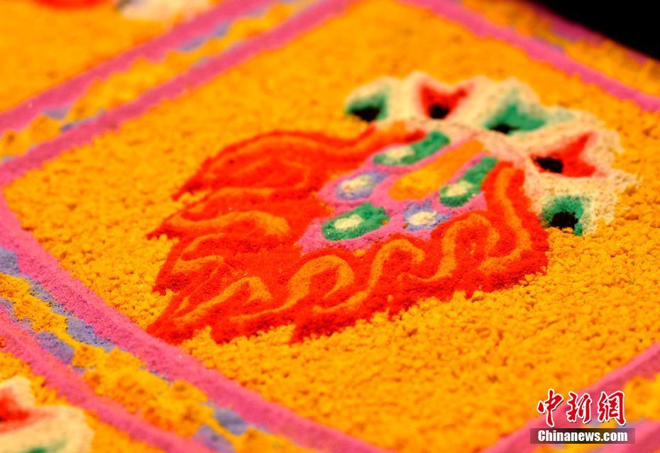 بالصور: فن اللوحات الرملية المميزة في التبت
