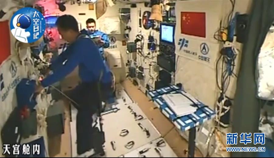 لأول مرة.. الصينيون يركضون فى الفضاء