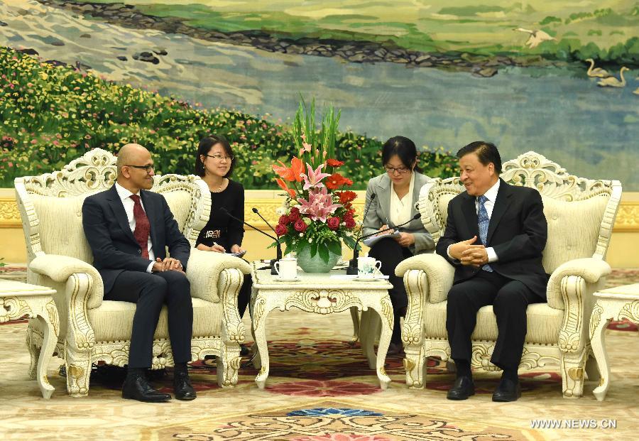 مسؤول كبير في الحزب الشيوعي الصيني يلتقي بالرئيس التنفيذي لمايكروسوفت