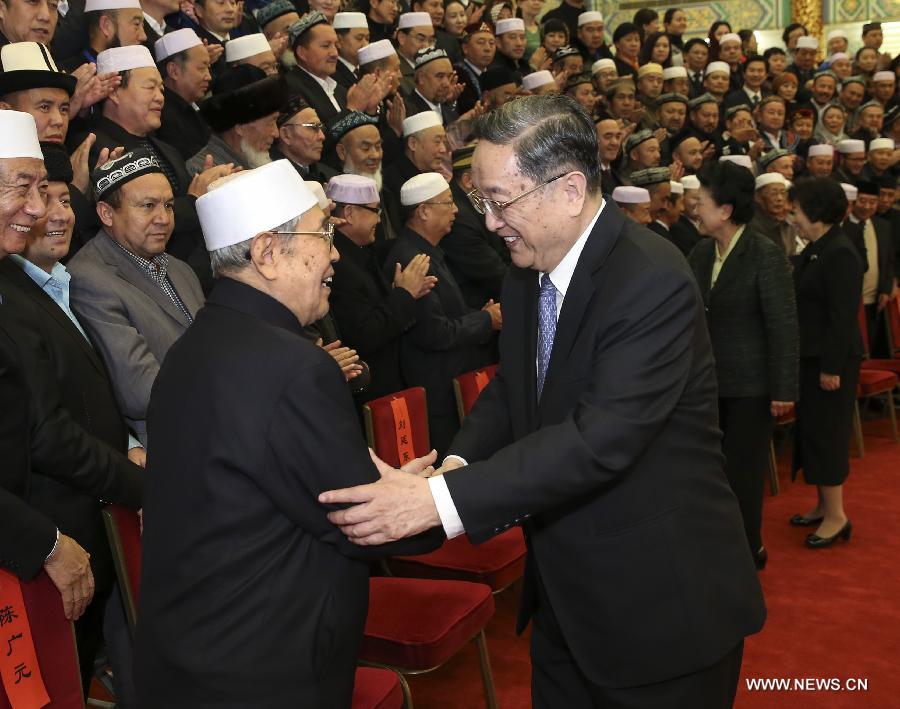 مسئول صينى كبير يجتمع مع ممثلين اسلاميين