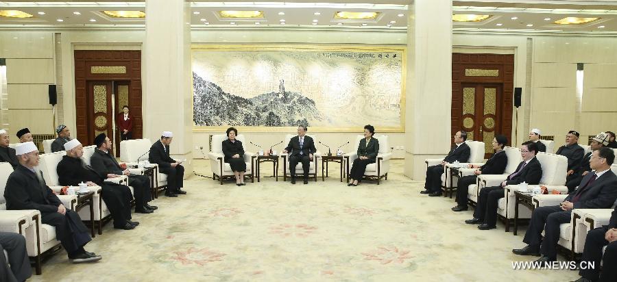 مسئول صينى كبير يجتمع مع ممثلين اسلاميين