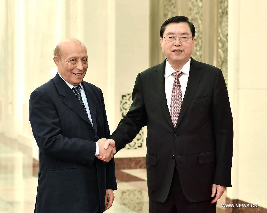 كبير المشرعين الصينيين يعقد محادثات مع رئيس مجلس النواب الجزائري