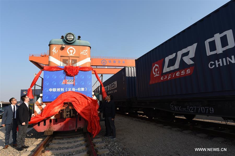الصين تطلق أول قطار شحن إلى لندن