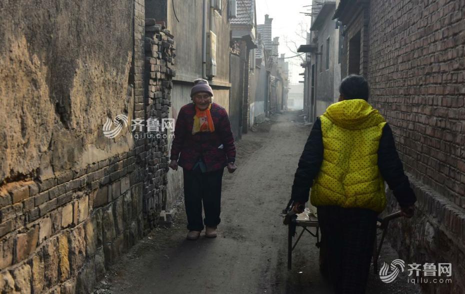 قصة جدة أجنبية تعيش في الصين لمدة 84 عاما