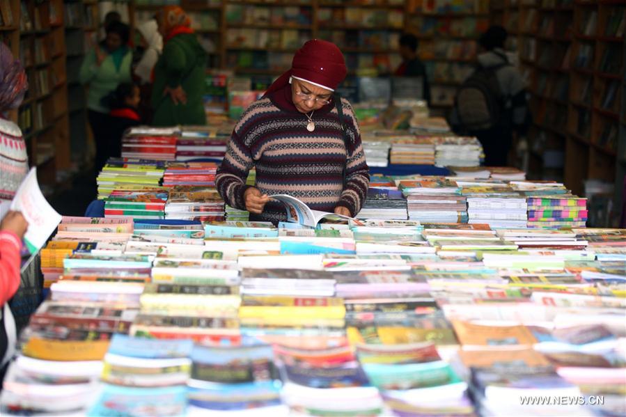 تواصل فعاليات معرض القاهرة الدولي للكتاب في دورته الـ 48 