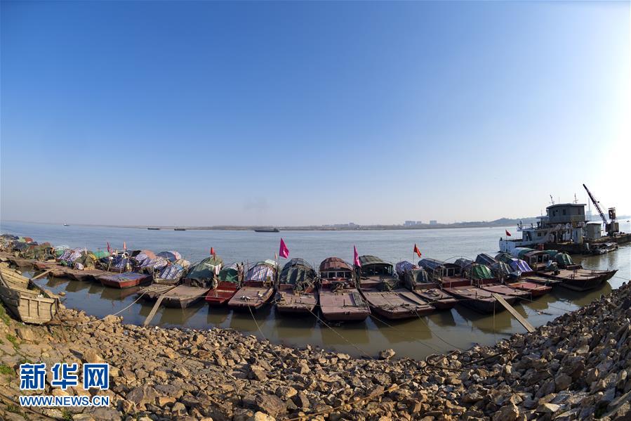الصين تحظر الصيد بمحمية نهر اليانغتسى