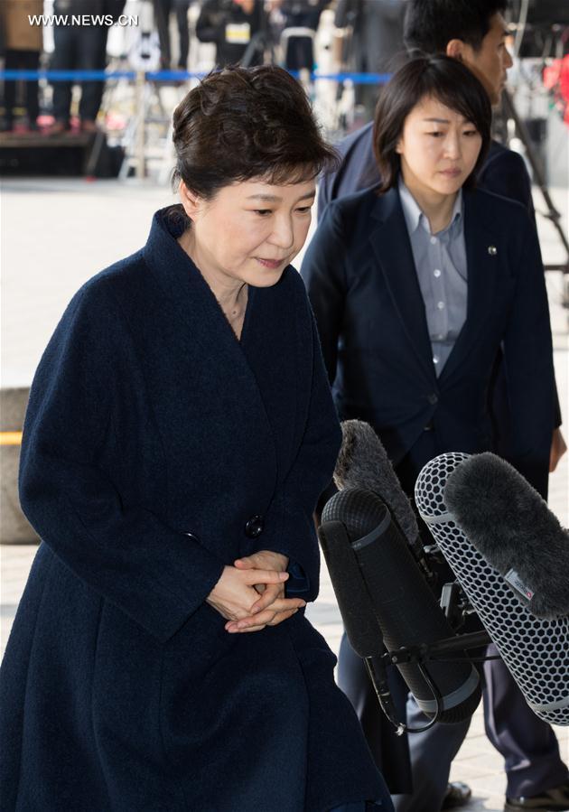 رئيسة كوريا الجنوبية المقالة تعرب عن أسفها قبل استجواب النيابة العامة لها