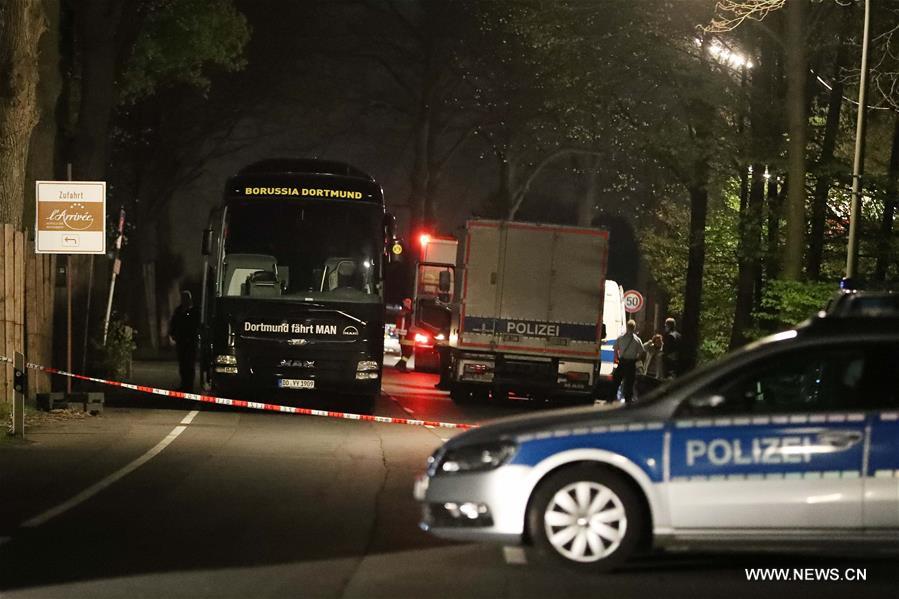 انفجار يستهدف حافلة فريق بروسيا دورتموند الألماني لكرة القدم