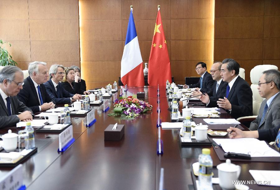 الصين وفرنسا تعززان العلاقات الثنائية