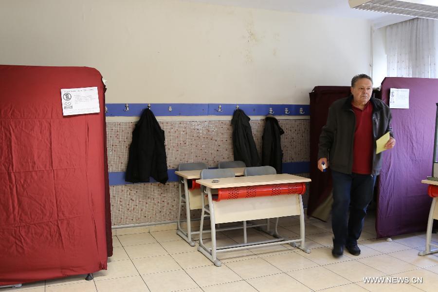 تقرير: بدء التصويت فى استفتاء على تعديل الدستور في تركيا