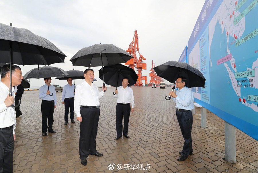 الرئيس الصيني يحث على تعزيز طريق الحرير الملاحي للقرن الـ21