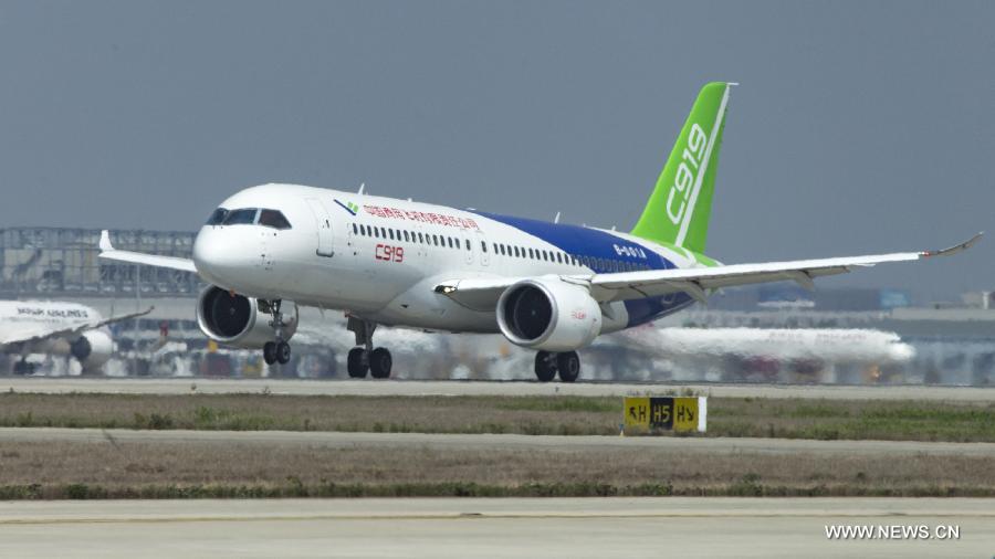 تحديد موعد الرحلة الأولى لأول طائرة ركاب كبيرة من صنع الصين في 5 مايو