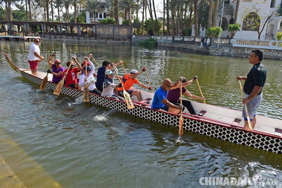 مهرجان قوارب «التنين» الصيني على ضفاف النيل المصري شريك جيد على طول 