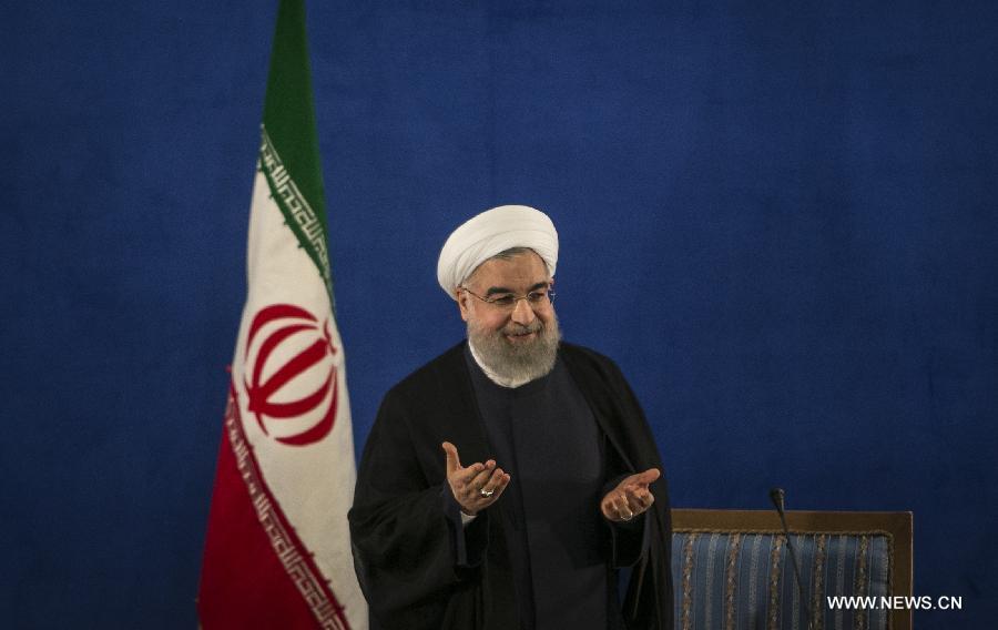 روحانى يقول إن إيران ستواصل تجارب الصواريخ عند الحاجة