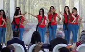 ملكات جمال العراق يظهرن بالجينز والتي شيرتات