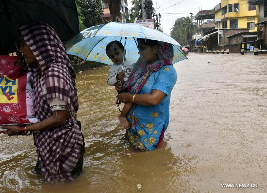 الفيضانات تودي بحياة 12 شخصا شمال شرقي الهند