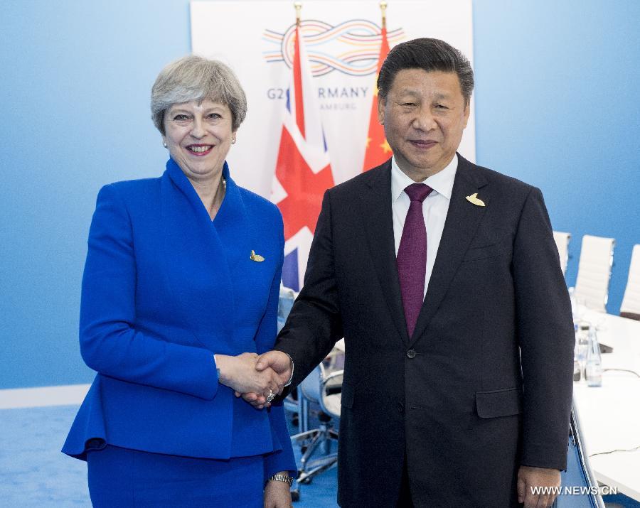 الرئيس الصيني يتطلع إلى تنمية أكثر استقرارا وسرعة للعلاقات مع بريطانيا