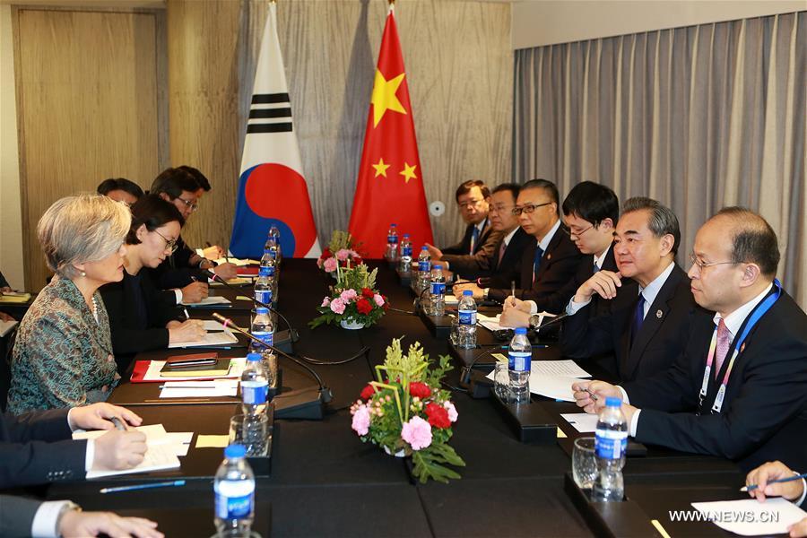 الصين تحث كوريا الجنوبية على بذل جهود لتحسين العلاقات