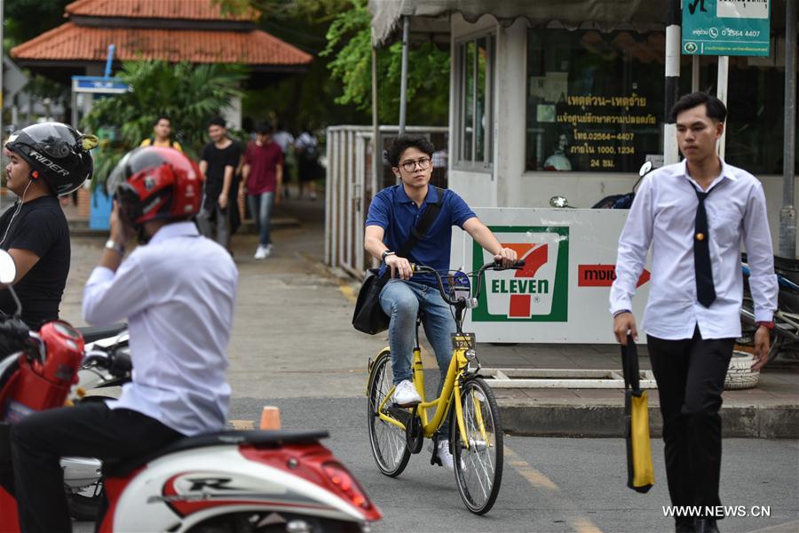 الدراجات التشاركية الصينية تدخل إلى حرم جامعات تايلاندية