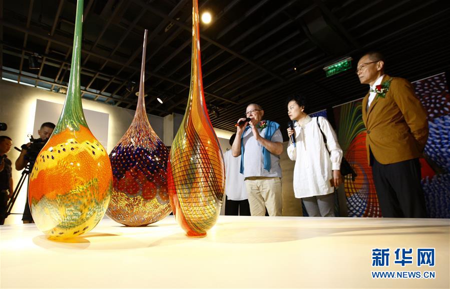 لأول مرة... معرض للفن الزجاجي يفتتح في شانغهاي