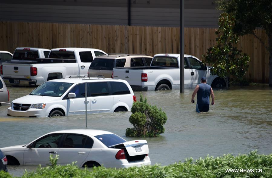 مسؤولون محليون: مخاوف من مصرع قرابة 40 شخصا بسبب إعصار هارفي بولاية تكساس