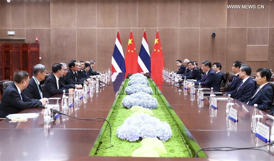 الرئيس شي: الصين تعتزم تعزيز التعاون مع تايلاند