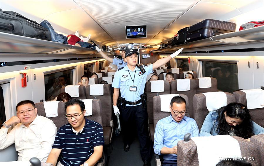 الصين تستعيد سرعة قطار الرصاصة الى 350 كم/ساعة