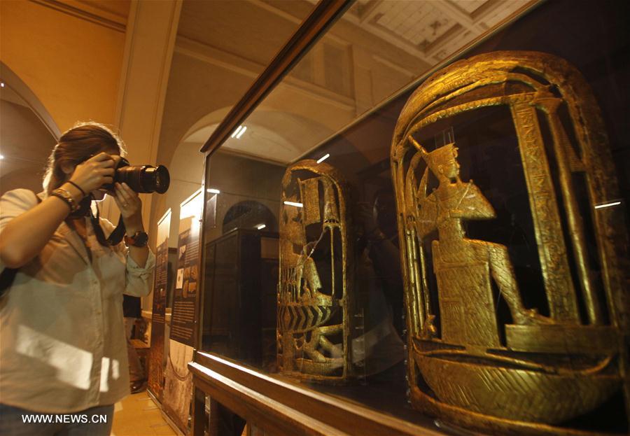 تقرير إاخباري: عرض 60 قطعة من الرقائق الذهبية للملك توت عنخ آمون لأول مرة منذ 95 عاما