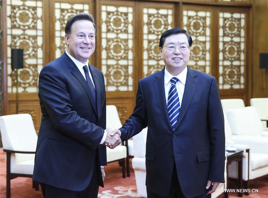 كبير المشرعين الصينيين يجتمع مع رئيس بنما