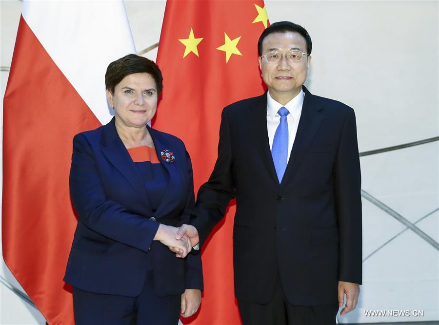 رئيس مجلس الدولة الصيني: بكين مستعدة لتعزيز التعاون متبادل المنفعة مع وارسو