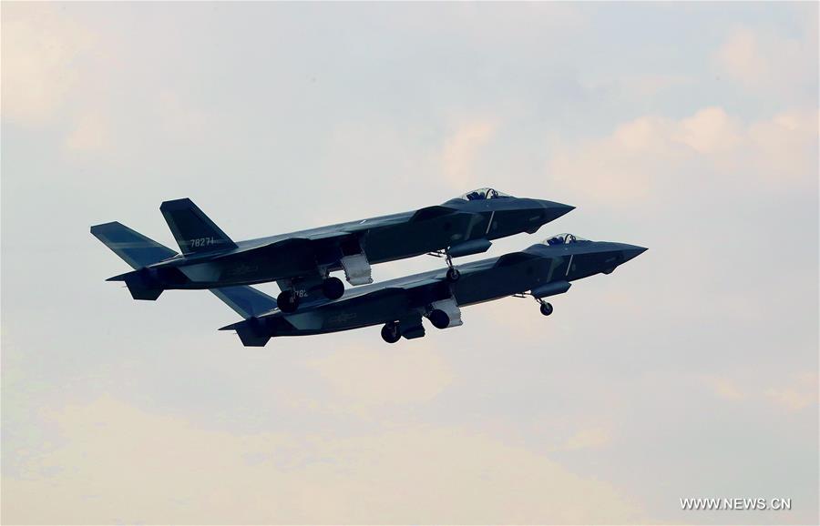 القوات الجوية الصينية تجري تدريبات ميدانية بمشاركة مقاتلة جي-20 وقاذفة أتش-6 كي