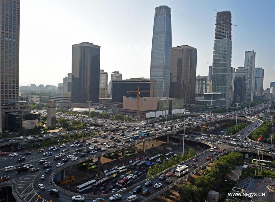 310 ملايين سيارة و385 مليون سائق في الصين