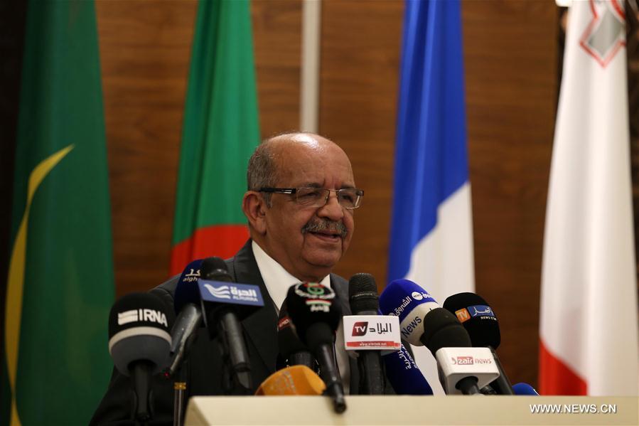 الجزائر: وزراء خارجية مجموعة 5+5 المتوسطية يدعون إلى تعميق الحوار والتشاور