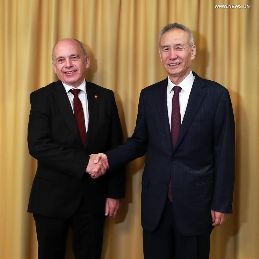 سويسرا والصين تتعهدان بزيادة تعزيز العلاقات الثنائية