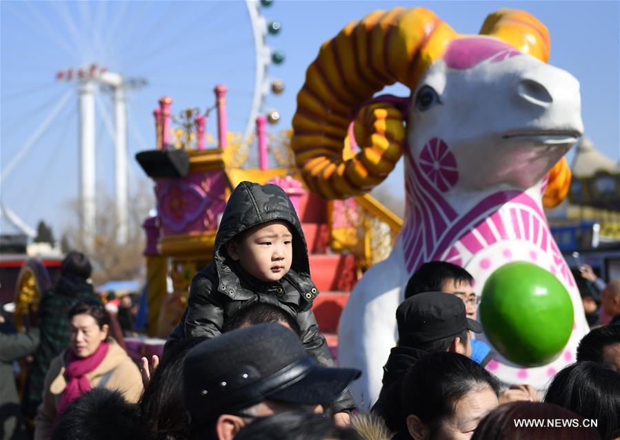 بكين تستقبل 7.7 مليون سائح خلال عطلة عيد الربيع